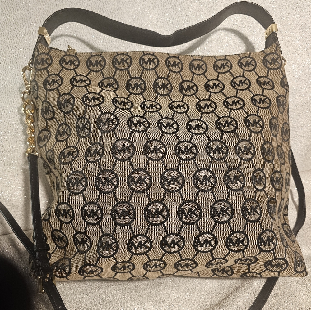 Michael kors hobo
